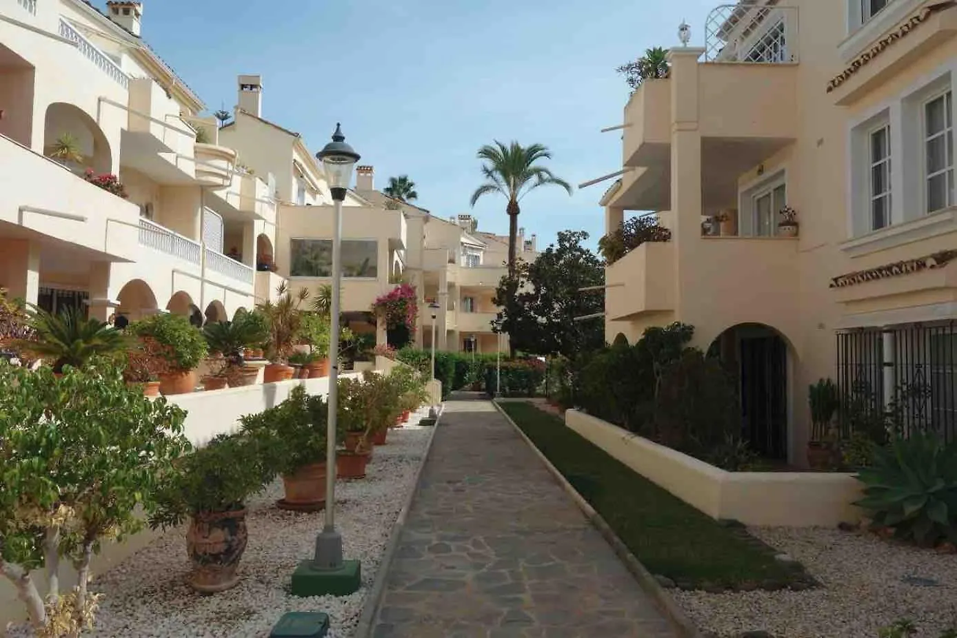 Apartment In El Paraiso - Near Puerto Banus Estepona Spain