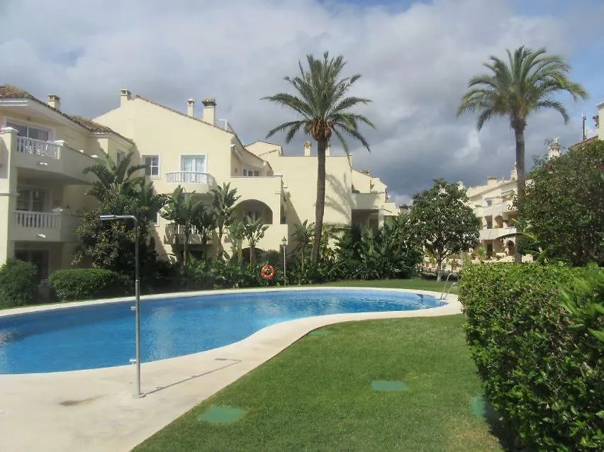 Apartment In El Paraiso - Near Puerto Banus location