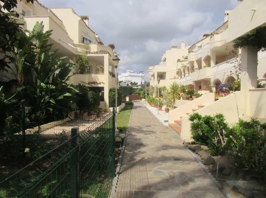 Apartment In El Paraiso - Near Puerto Banus Estepona